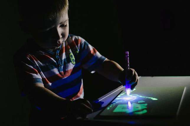 Дитячий набір Малюй світлом A5 ∙ Малюнки, що світяться у темряві - мініатюра 4