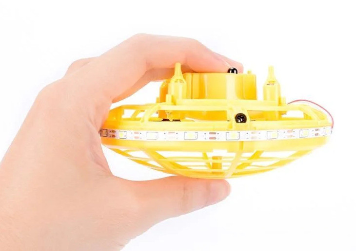 Квадрокоптер міні дрон D12 Drone Літаюча тарілка - бумеранг зі світлодіодною підсвіткою та ручним керуванням - мініатюра 3