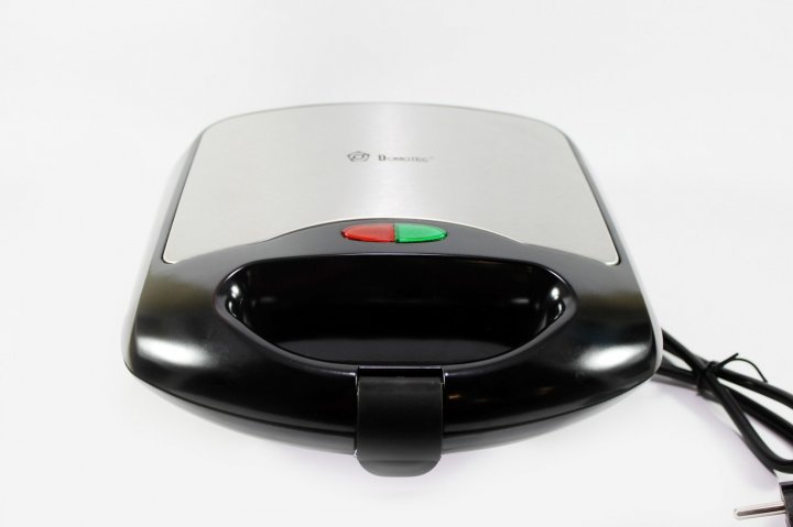 Вафельниця Domotec MS 7705 для створення пишних вафель вдома - мініатюра 3
