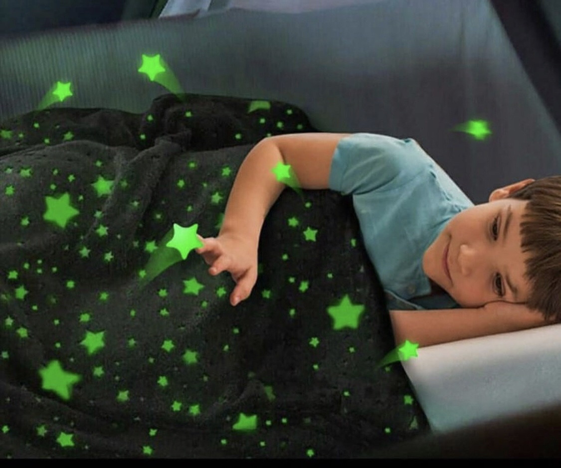 Дитячий плед, що світиться у темряві ∙ Люменісцентний неоновий плед – ковдра із зірками ∙ Покривало «день-ніч» - мініатюра 4