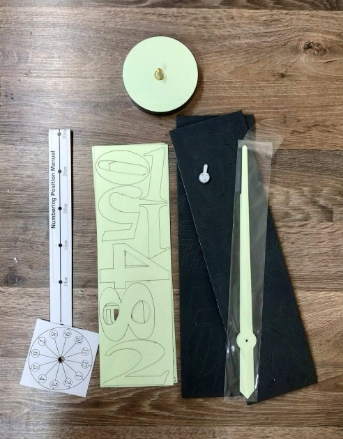 Великий настінний 3D розбірний годинник, що світиться в темряві 'Зроби сам' ∙ діаметр від 70 до 150 см - мініатюра 5