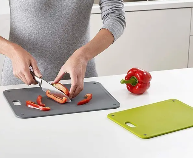 Набір обробних дошок Joseph Joseph DoorStore в підвісній кишені для зберігання ∙ Кухонна дошка, комплект з 2 шт. - мініатюра 6