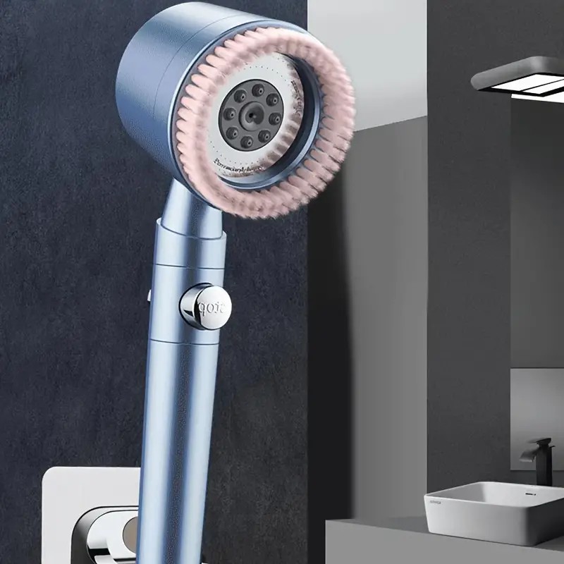 Душова насадка з масажною щіткою та фільтром · Лійка для душу з потужним напором води