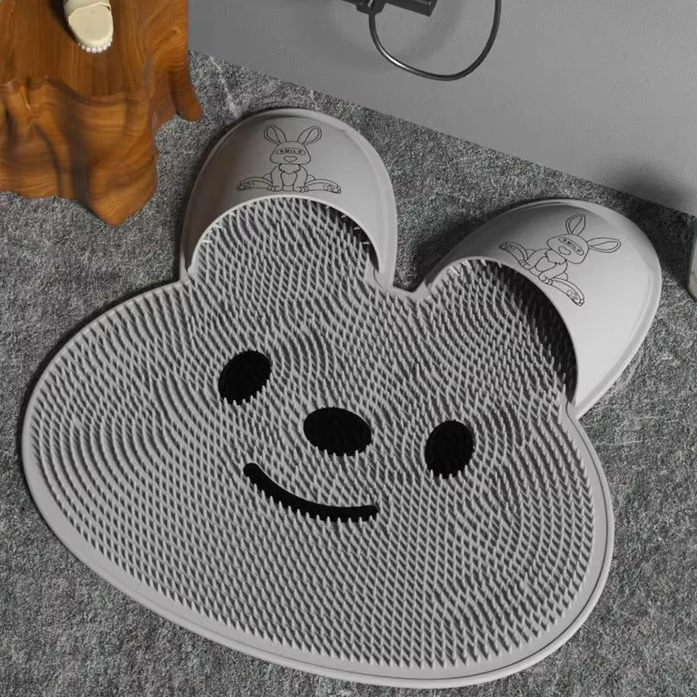 Силіконовий килимок Зайчик у ванну кімнату · Акупунктурний масажний килимок для душу