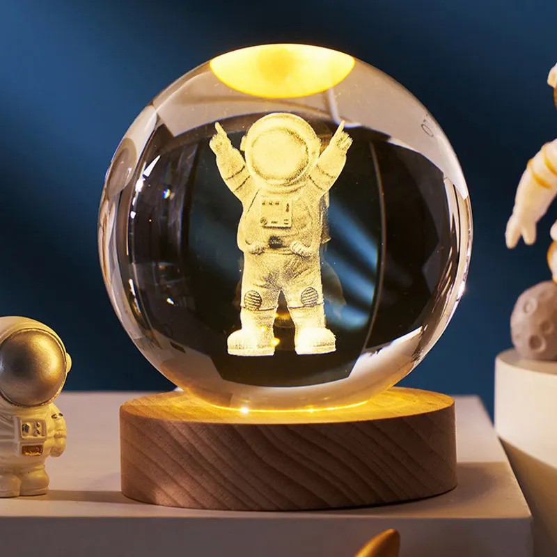 Декоративний 3D нічник Кришталева Куля 8 см - мініатюра 3