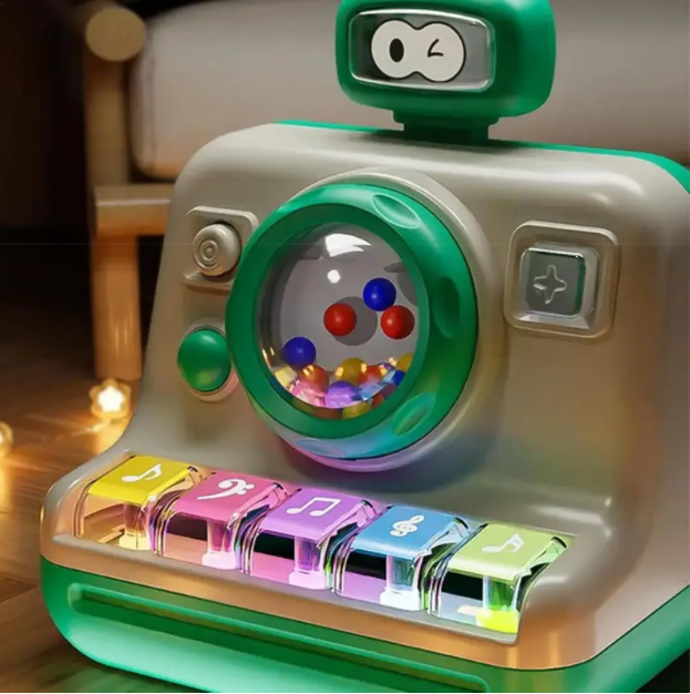 Іграшкове піаніно з музикою та світлом ∙ Міні-піаніно зі звуковими ефектами для дітей за методикою Монтессорі ∙ Дитячий електронний синтезатор на батарейках, для малюків від 18 місяців - мініатюра 2