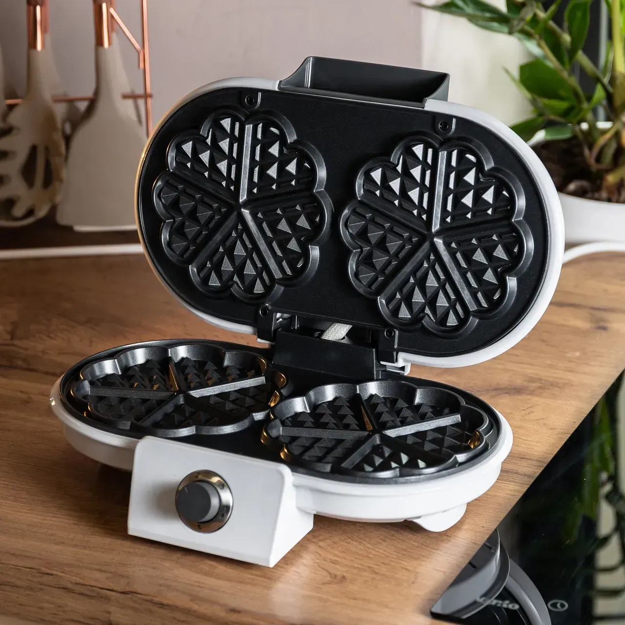 Вафельниця для бельгійських вафель 1200 Вт Sokany KJ-510 у формі серця, 10 шт ∙ Антипригарне покриття - мініатюра 7