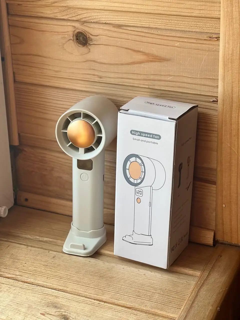 Ручний вентилятор з дисплеєм і регулюванням швидкості Violent Turbo - мініатюра 3