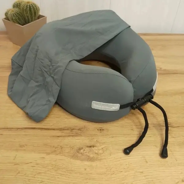 Дорожня подушка для подорожей з капюшоном - мініатюра 2