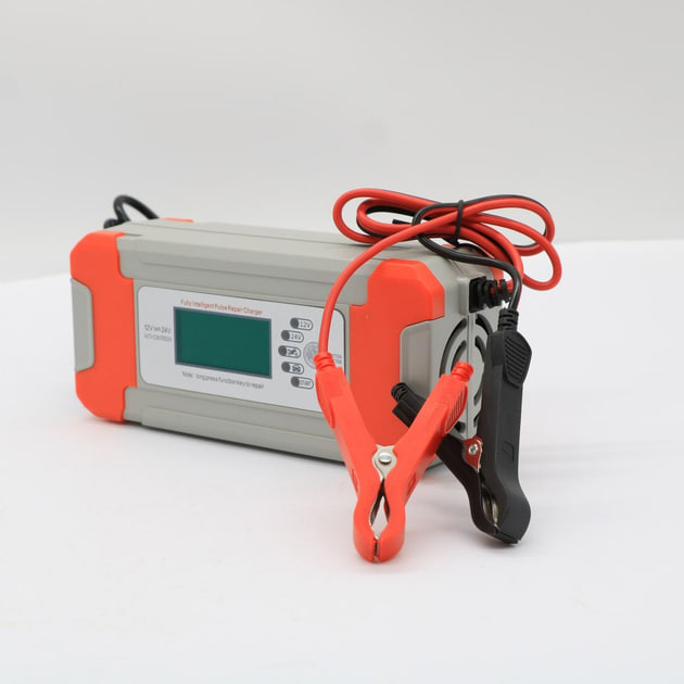 Універсальний зарядний пристрій BC 8A 12V/24V для автомобільних та мотоциклетних акумуляторів ∙ Зарядний пристрій для акумулятора BATTERY CHARGER 8A 12V/24V - мініатюра 7