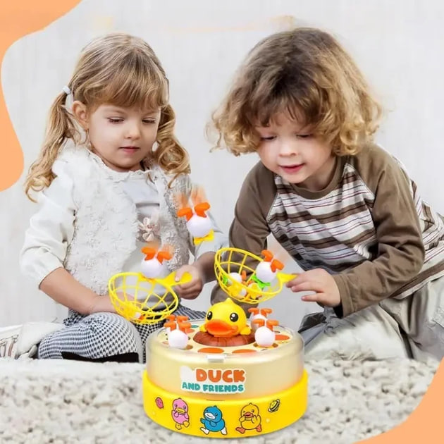 Дитяча іграшка B.Duck and Friends Стрибаюча жовта качечка ∙ Музична карусель B.Duck and Friends — злови качку з вистрибуючими каченятами та 2 сачками - мініатюра 6