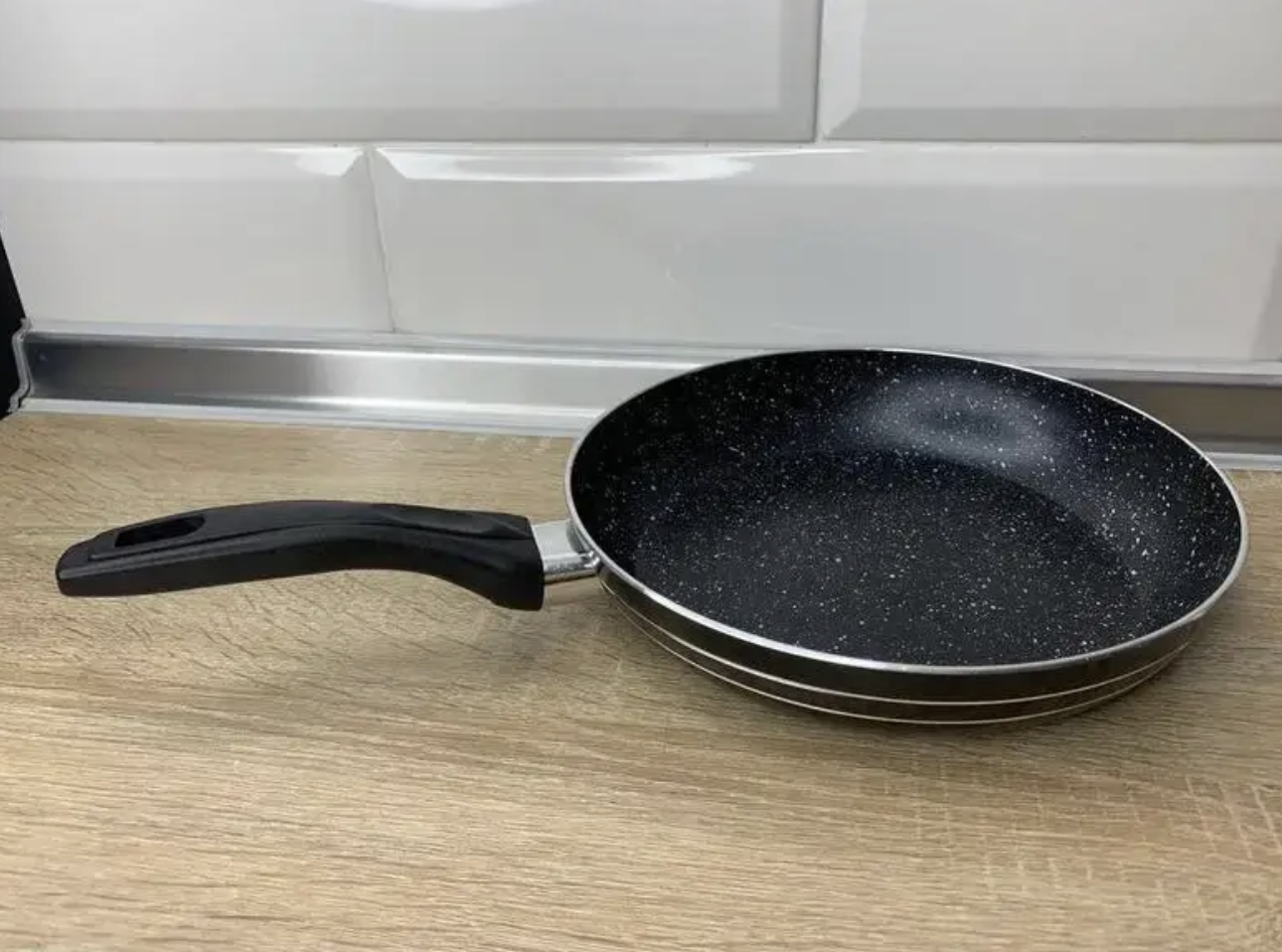 Сковорода UNIQUE UN-5152 20 см з антипригарним мармуровим покриттям ∙ Традиційна сковорода UNIQUE UN-5152 20 см - мініатюра 5