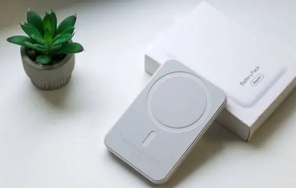 Мобільний зарядний пристрій MagSafe Battery Pack 10000 mAh 22.5 W ∙ Компактний MagSafe 10000 mAh 22.5 W павербанк для iPhone - мініатюра 5