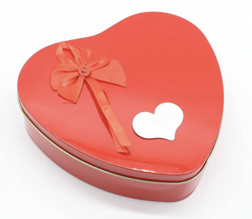 Подарунковий набір у коробці-серці з 9 мильними трояндами і ведмедиком - мініатюра 4