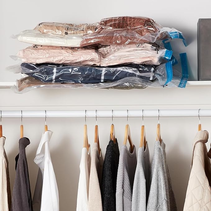 Набір вакуумних пакетів 9 шт з насосом для компактного зберігання одягу і білизни - мініатюра 5