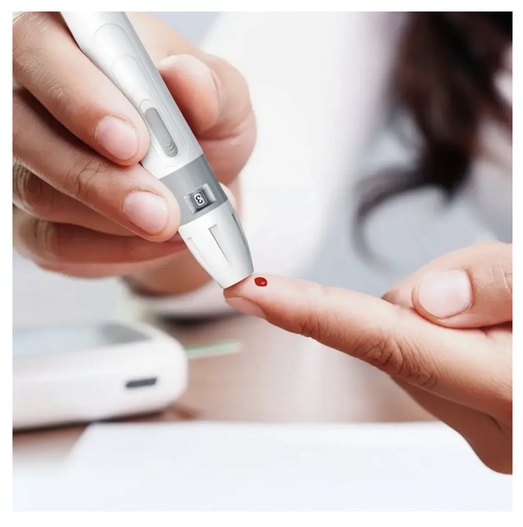 Глюкометр BGM503 з пам'яттю на 128 вимірювань і набором тест-смужок - мініатюра 2