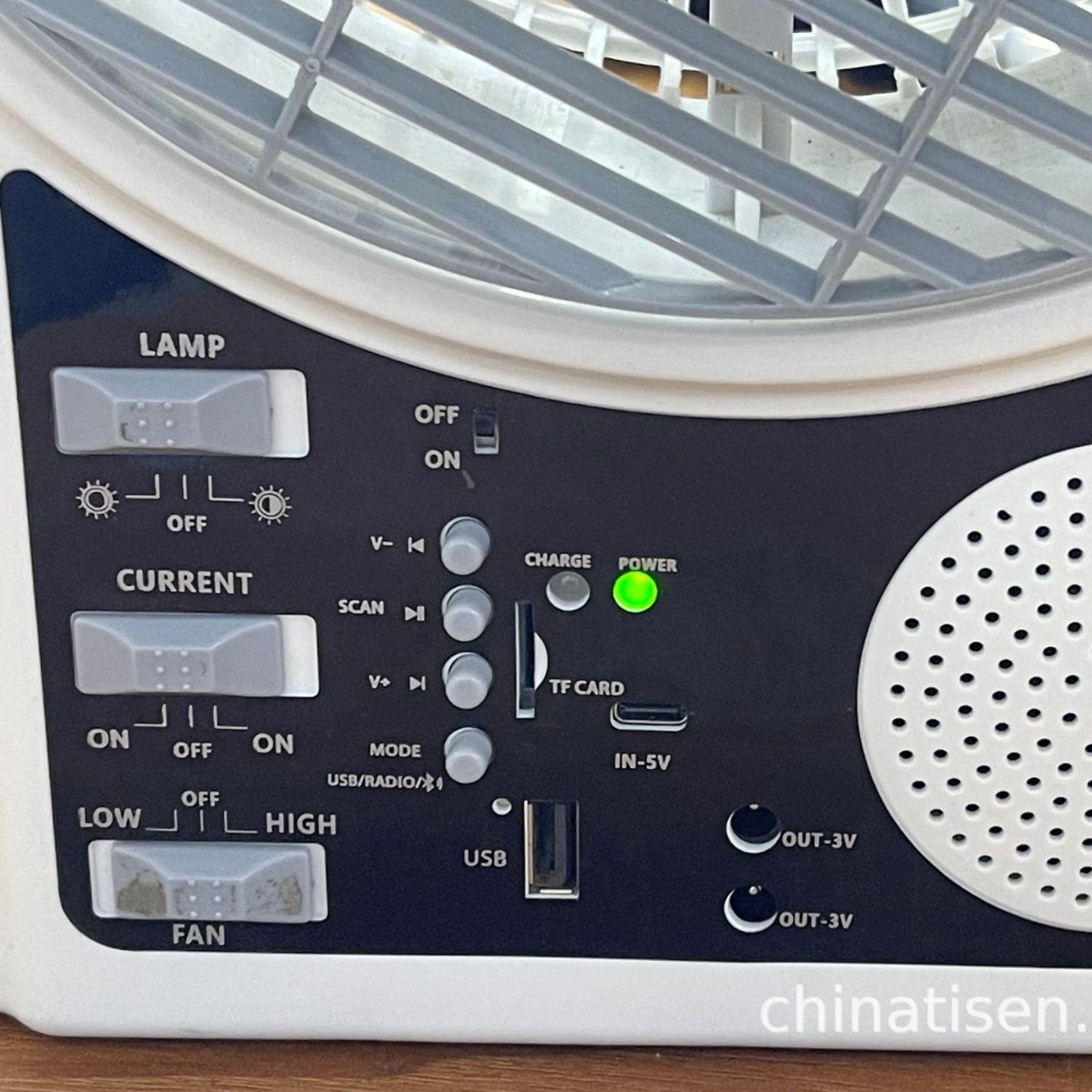 Портативний вентилятор 4в1 із сонячною панеллю, Bluetooth, радіо та LED-підсвіткою - мініатюра 2