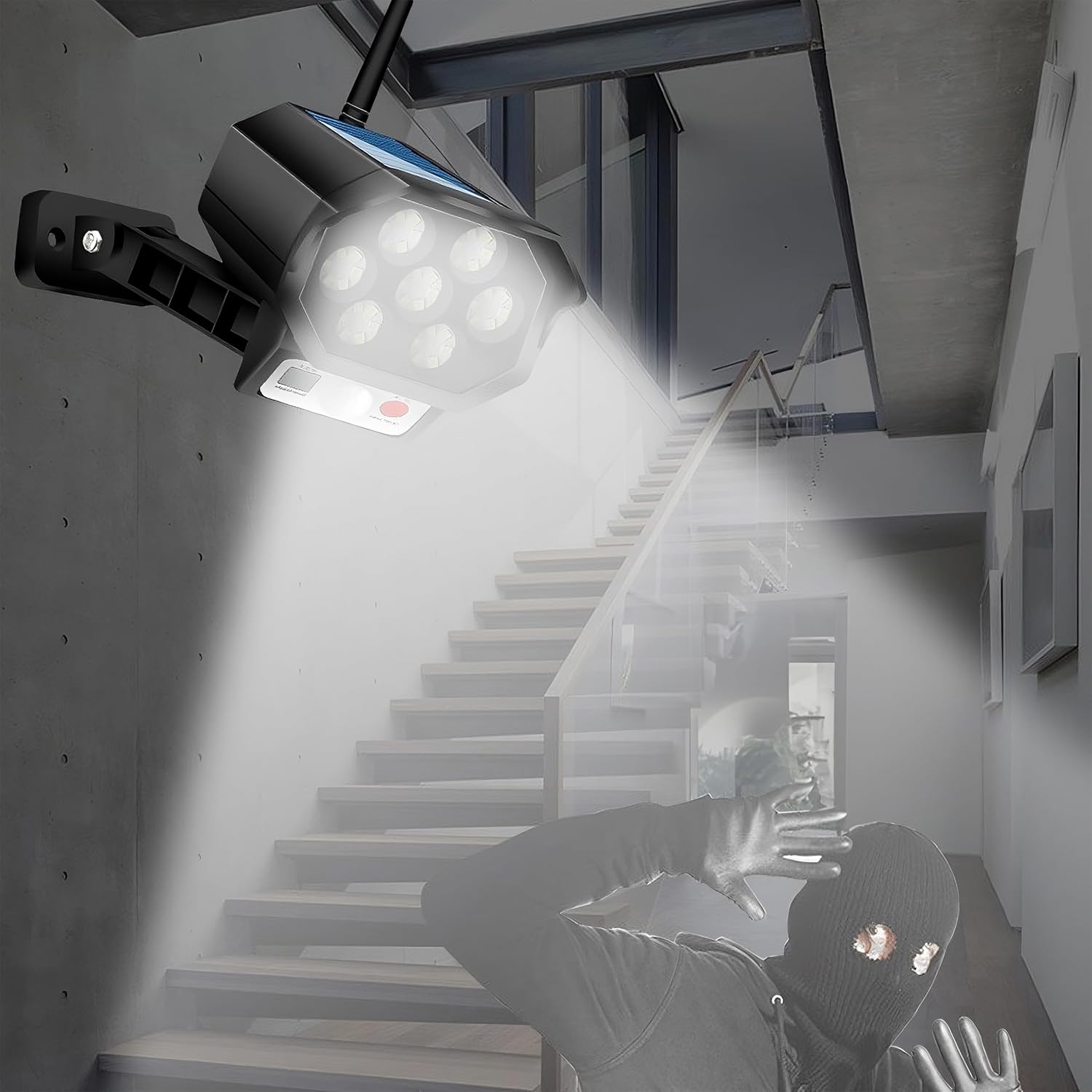 Світильник BK-36 з датчиком руху у форматі муляжу камери - мініатюра 5