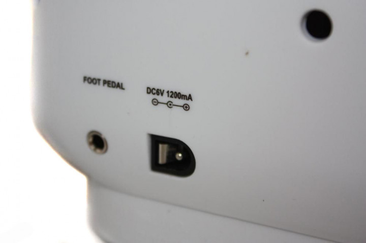 Швейна машинка 12 в 1 портативна багатофункціональна SEWING MACHINE 505 - мініатюра 6