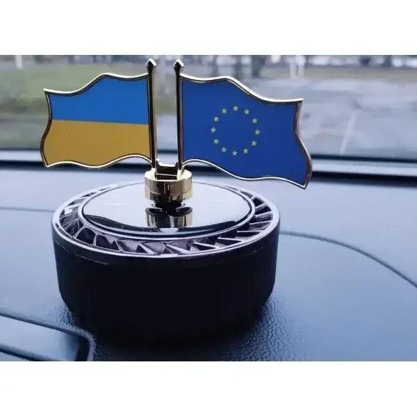 Автомобільний ароматизатор-дифузор “Прапори” на сонячній батареї - мініатюра 3