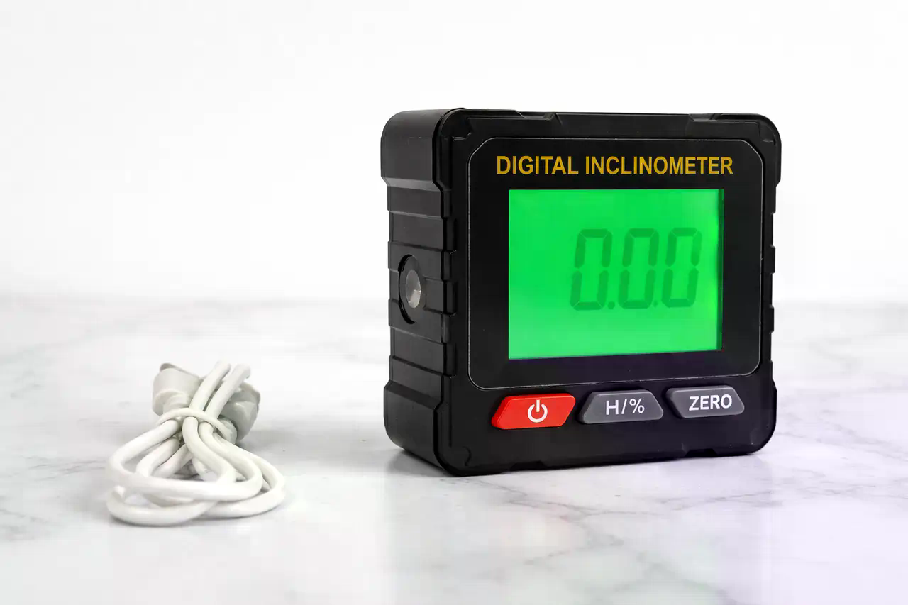 Цифровий інклінометр-кутомір з лазером і магнітом USB - мініатюра 5