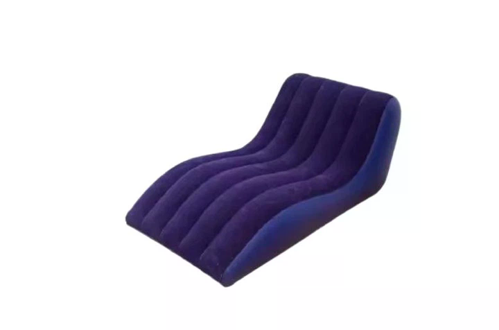 Надувне крісло S-подібне 160х90х60 см з пуфом і насосом - мініатюра 2