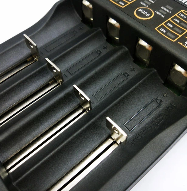 Зарядний пристрій LiitoKala Lii-402 для 18650, AA та AAA - мініатюра 3